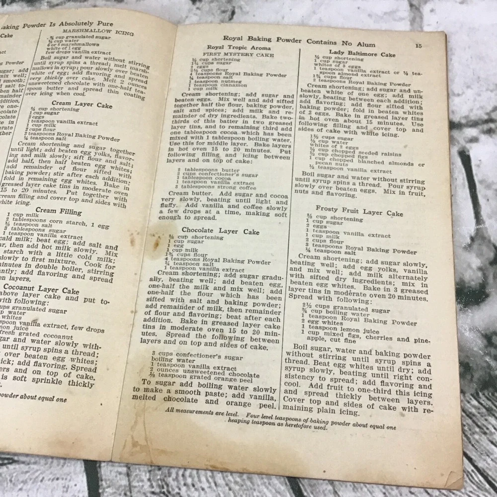 Vintage‎ 1928 Royal Baking Powder Cook Book Bread Cake Cookies Pastry Soup Sauce